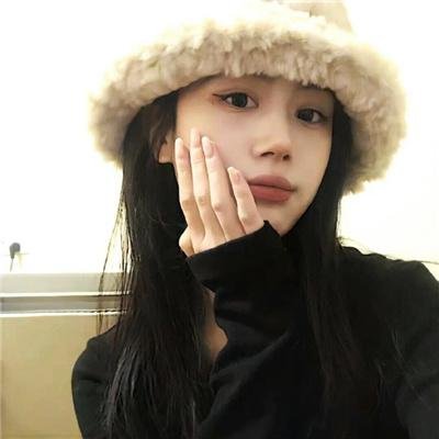 深蓝色的夜晚